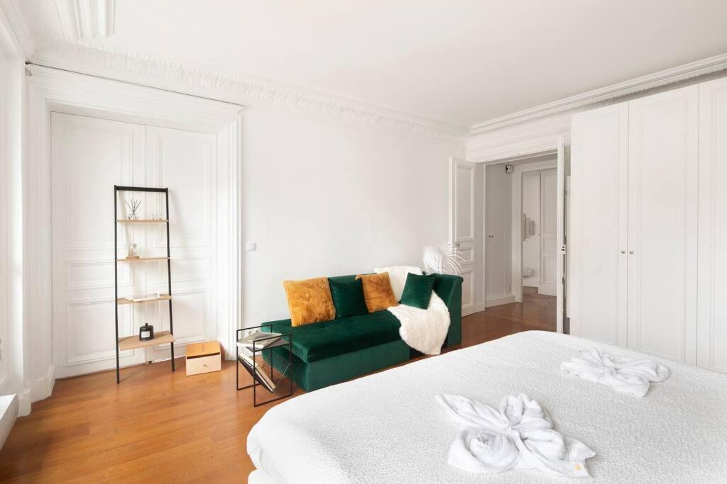 Appartement Sweet Luxury Arc The Triomphe Near Champs Elysees And Palais Des Congres 8 Ppl *
